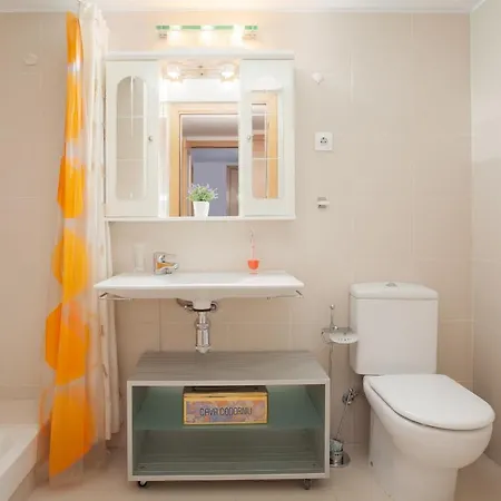 Lets Holidays Ancora 6 Apartment Tossa de Mar